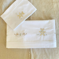 Sabanas Moises o Colecho Bordados Niño