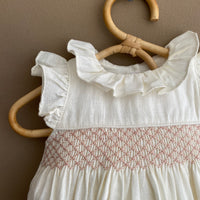 Ranita Avellana Smock Rosado