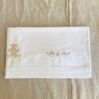 Sabanas Moises o Colecho Bordados Niña