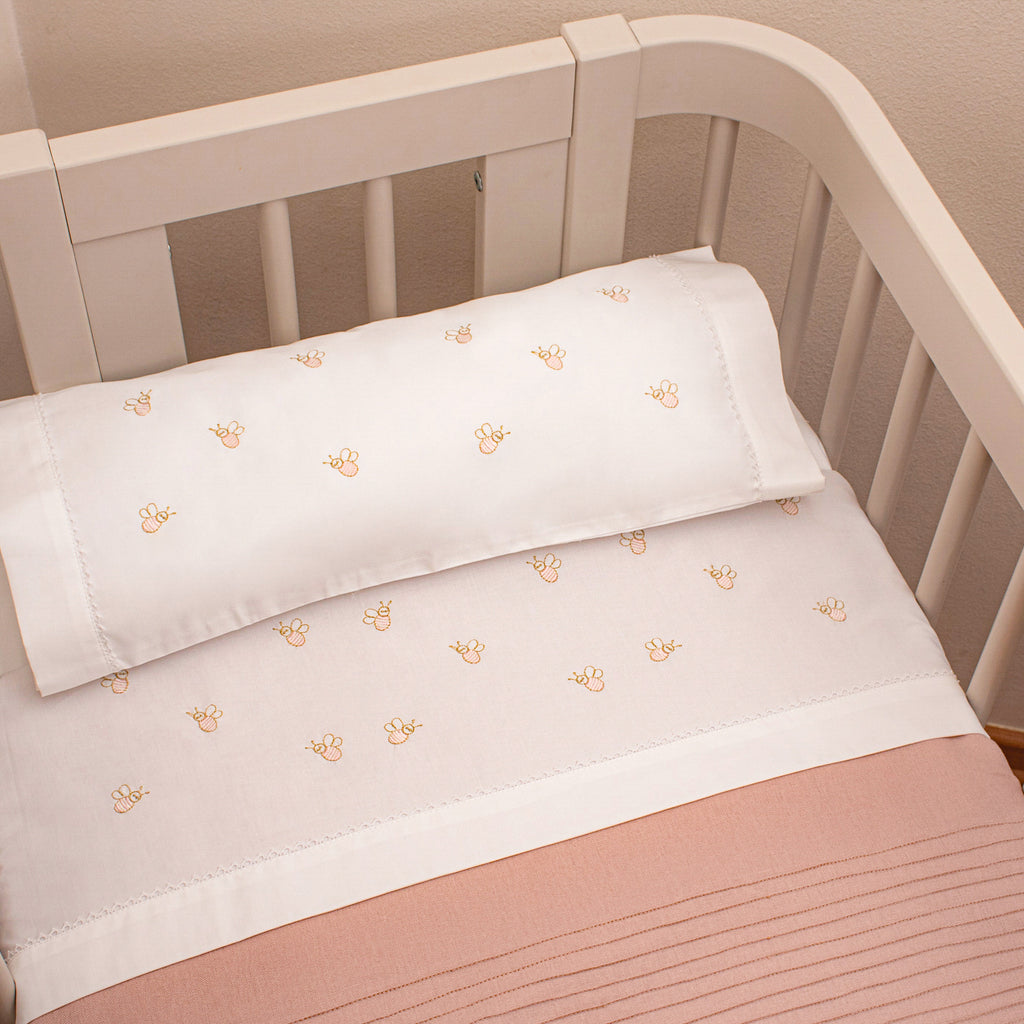 Sabanas Moises o Colecho Bordados Niña